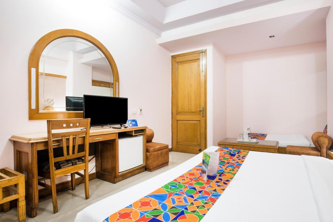 Hotel Kochar Continental New Delhi Extérieur photo